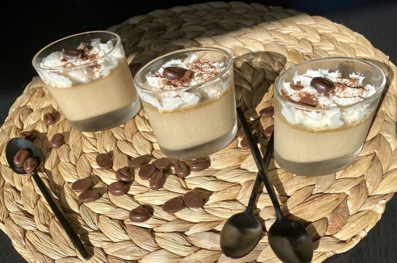 Petites crèmes au café rapides et faciles